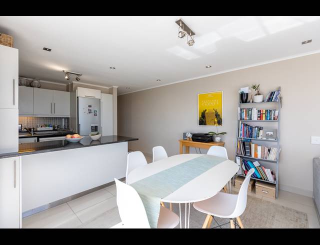 2 BEDROOM APARTMENT FOR SALE IN VREDEHOEK